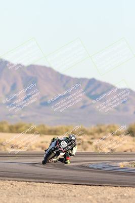 media/Dec-07-2025-CVMA (Sun) [[3e7d2de5dc]]/Race 18-Formula Twins-Formula 40 UL/